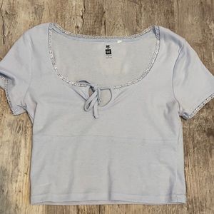 Pacsun MeToWe lacetrim keyhole croptop, size small
